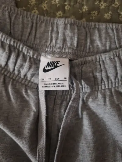 Buzo Nike talla XS - miniatura 3