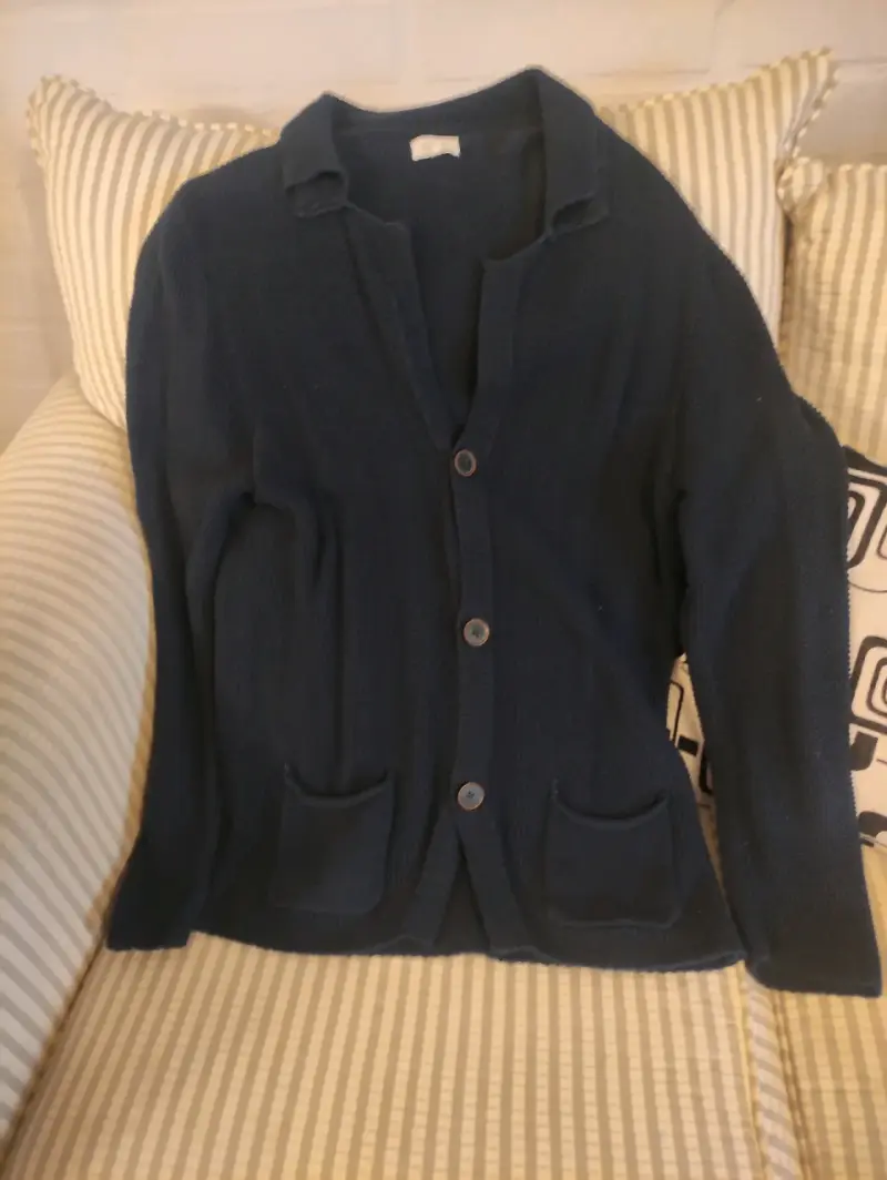 Cardigan azul marino de lana Arrow
