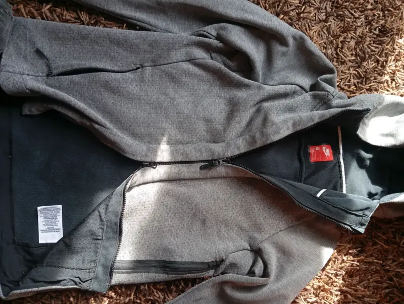 Polerón con capucha gris Nike para hombre - 3