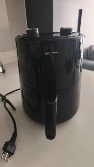 Freidora de Aire Recco Negra con Control de Temperatura - miniatura 4