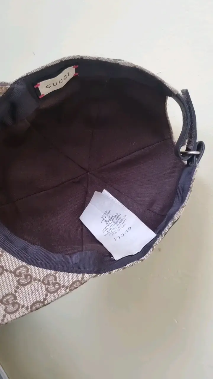 Gorra Gucci beige con logo y cinta verde-roja - 3