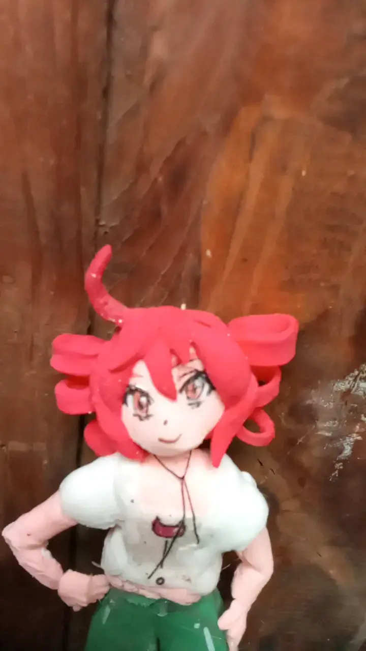 Figura de personaje anime hecha a mano - 1