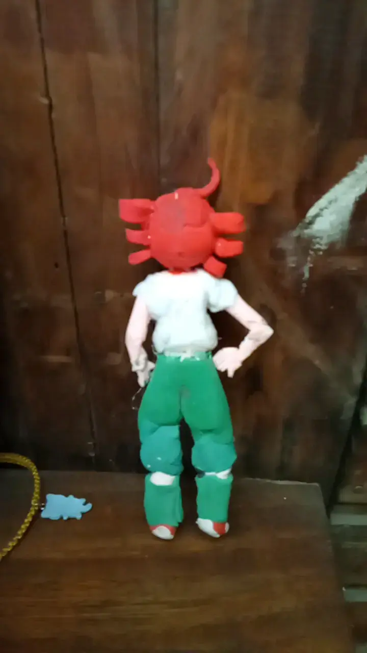 Figura de personaje anime hecha a mano - 3
