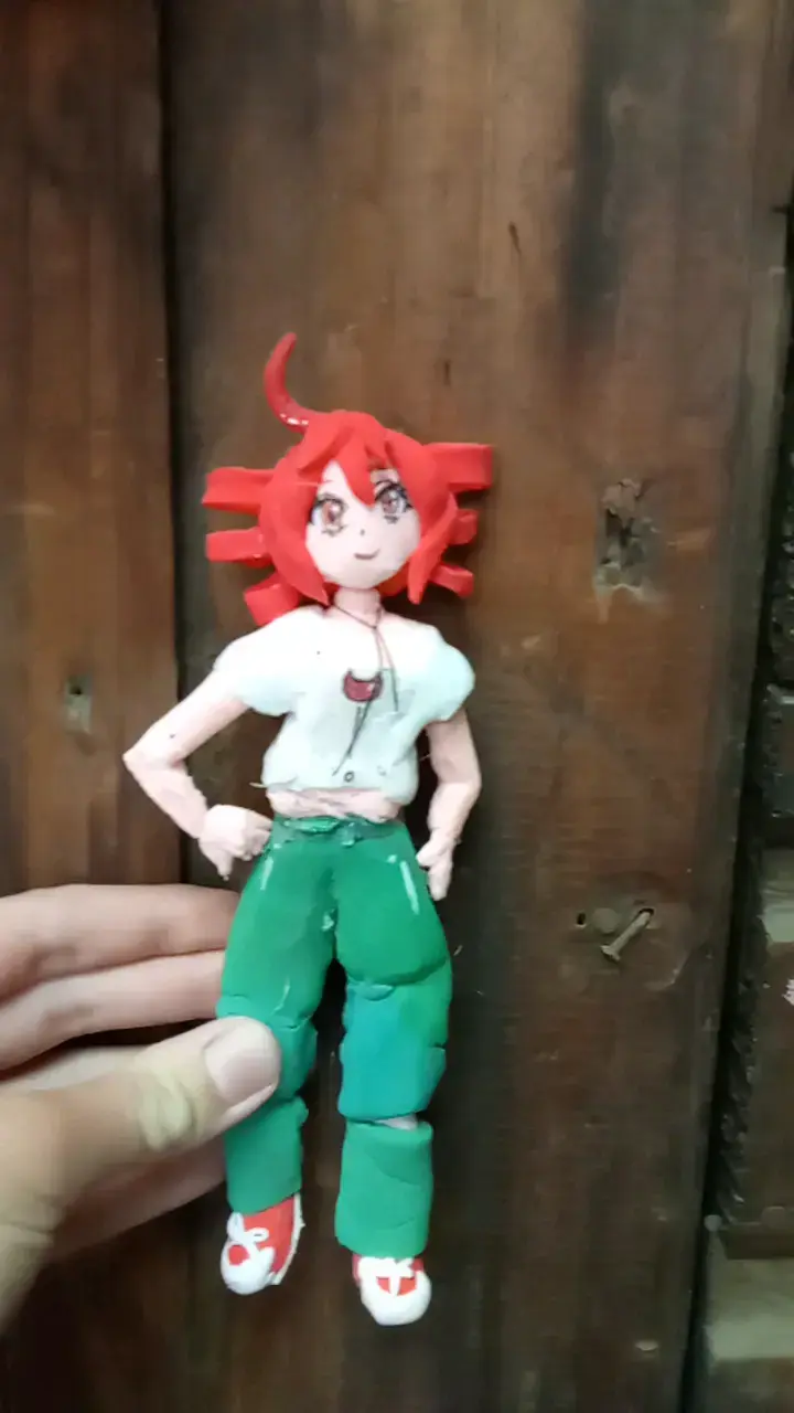 Figura de personaje anime hecha a mano - 4