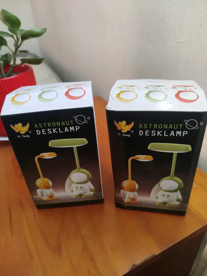 Dos LÁMPARAS astronauta LED recargables - 5