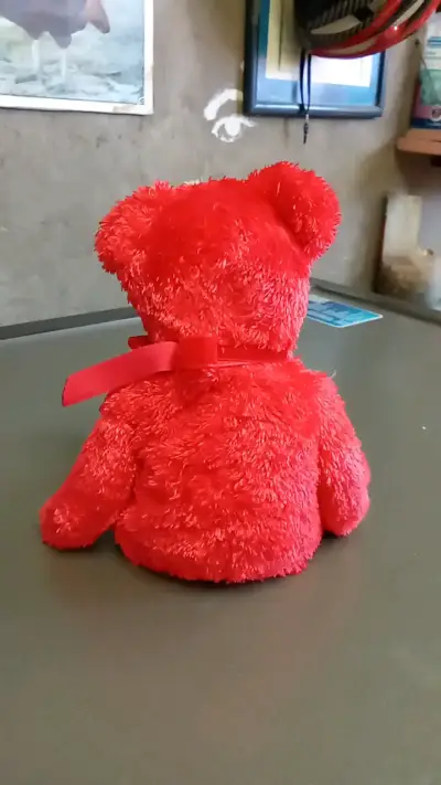 Osito de peluche rojo suave - miniatura 2