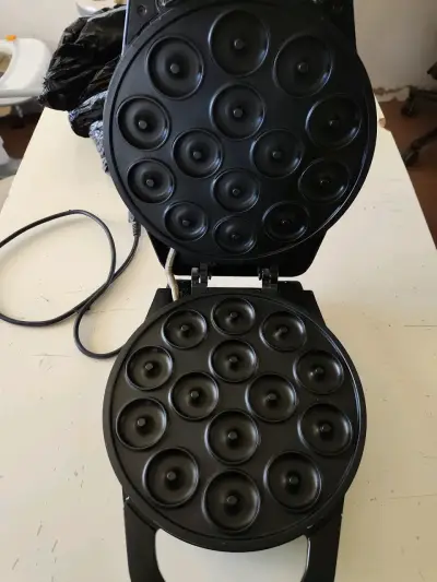 Máquina para hacer mini donas eléctrica - miniatura 1