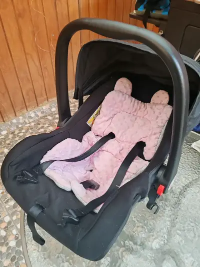 Silla de Auto Bebesit Negra con Capota - miniatura 3