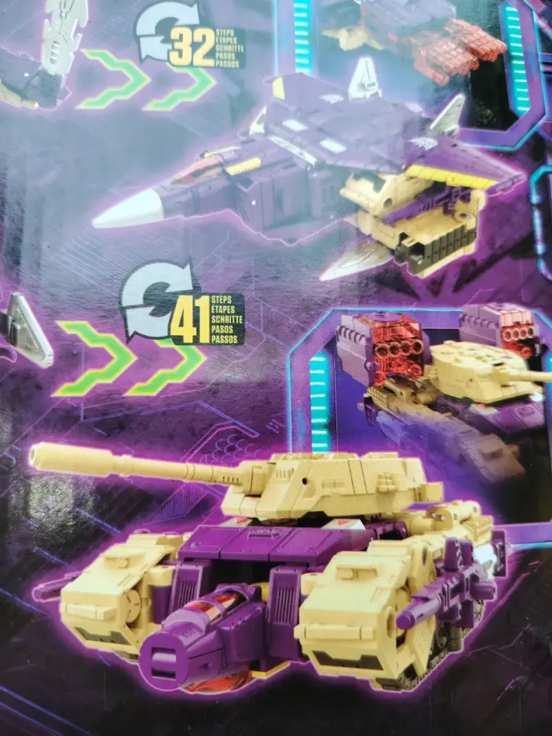 Figura Transformers Legacy Blitzwing Takara Tomy - 5