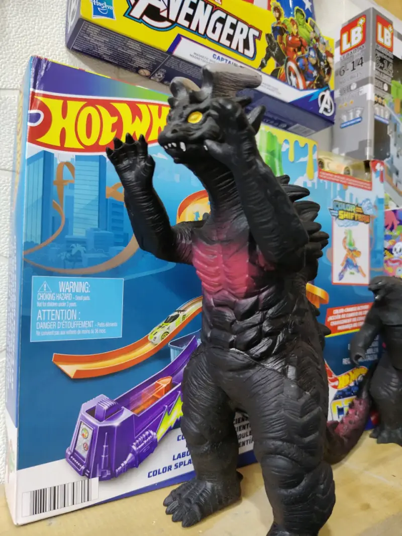 Par Figuras de acción de monstruos Kaiju