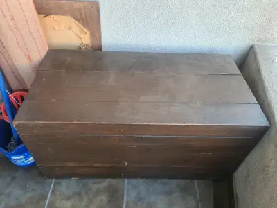 Baúl de Madera Rústico para Almacenamiento - miniatura 2
