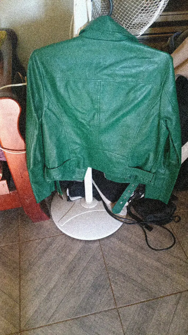 Chaqueta de cuero verde estilo biker Sybilla - 2