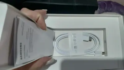 Tablet Samsung Galaxy Tab A11 con accesorios - miniatura 3