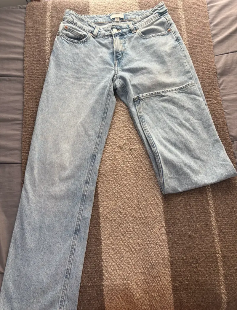 Jeans tiro bajo H&M talla 36 - 2