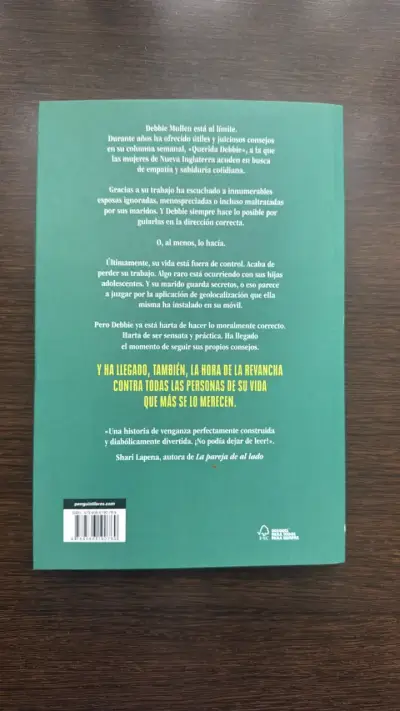 Libro Querida Debbie de Freida McFadden - miniatura 2