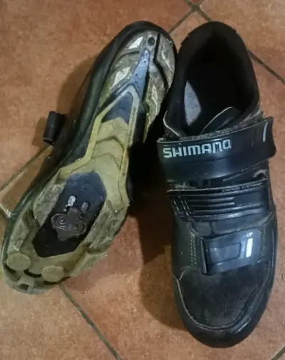 Pedales y zapatillas Shimano para ciclismo - miniatura 3