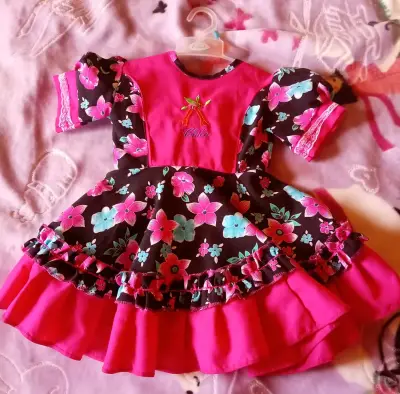 Se venden vestidos de huasa con falso talla 1 - miniatura 2