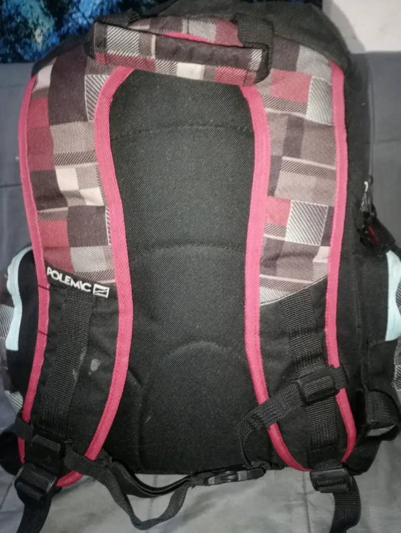 Mochila Polemic con diseño a cuadros y soporte para skate - 2