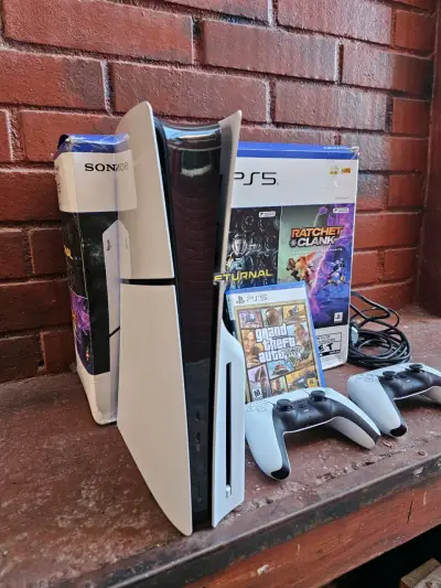 Sony PlayStation 5 PS5 Slim + 2 Mandos + Juego - miniatura 2