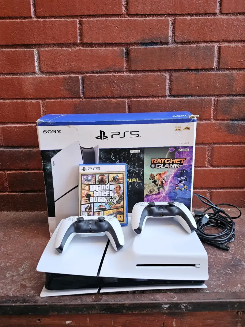 Sony PlayStation 5 PS5 Slim + 2 Mandos + Juego - 6