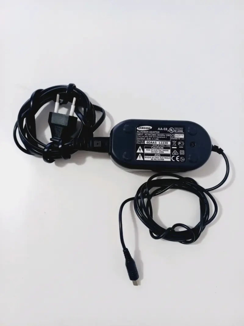 Cargador Samsung AA-E8 para Handycam - 2