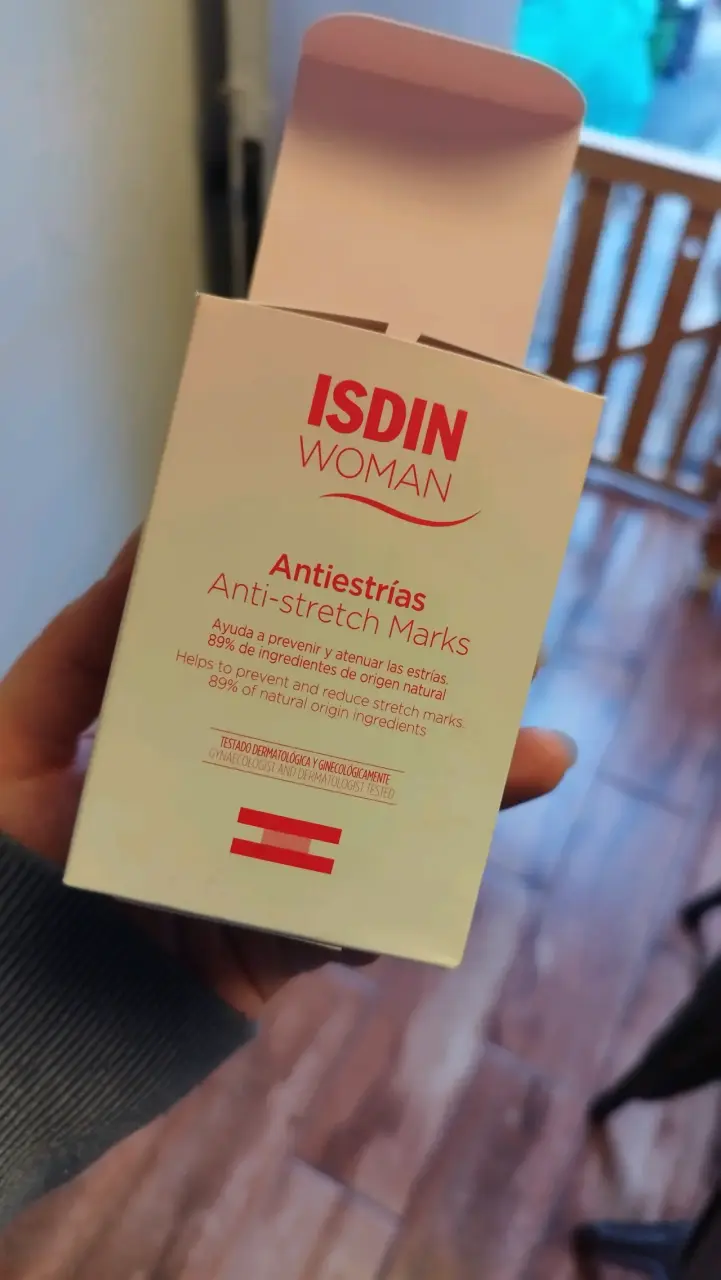 Crema Antiestrías ISDIN Woman. Caja con 30 muestra - 1