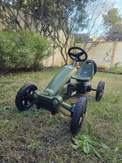 Kart a pedales infantil Jeep verde - miniatura 1