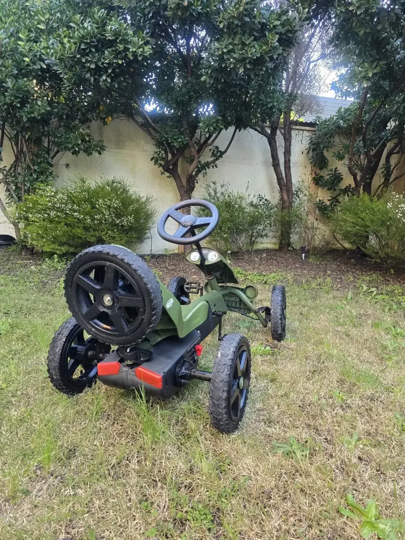 Kart a pedales infantil Jeep verde - 2