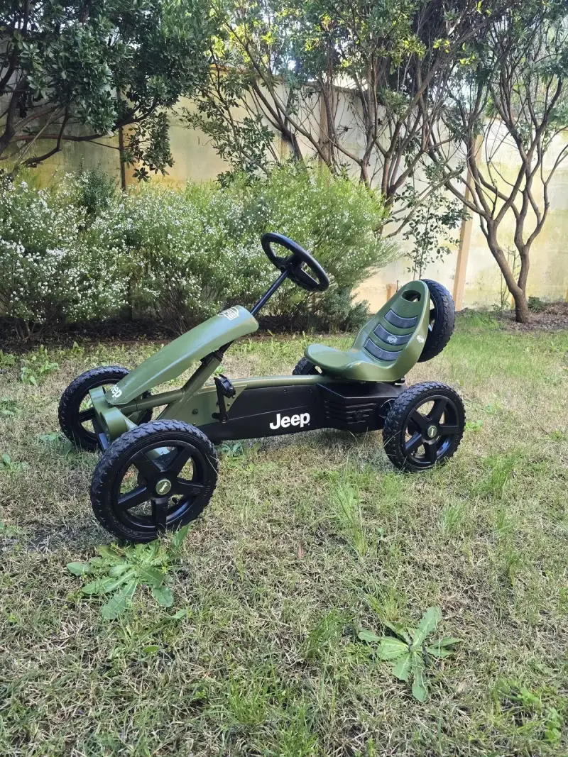 Kart a pedales infantil Jeep verde - 4