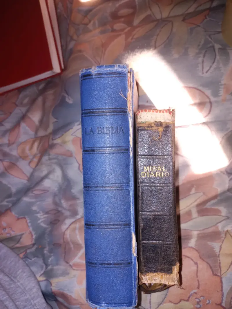 Biblia y Misal Diario