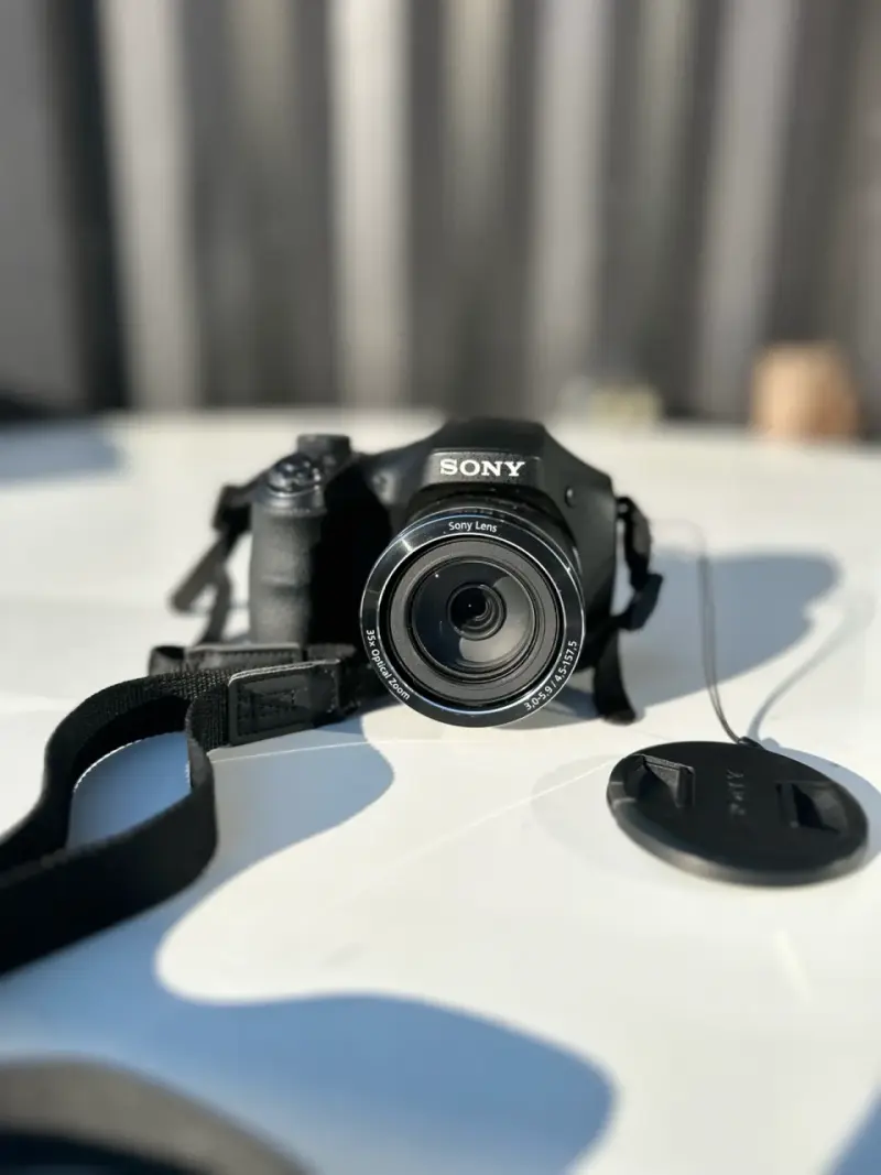 Cámara Fotográfica Sony Con Zoom Óptico De 35x - 2