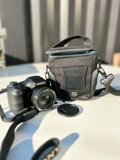 Cámara Fotográfica Sony Con Zoom Óptico De 35x - miniatura 3