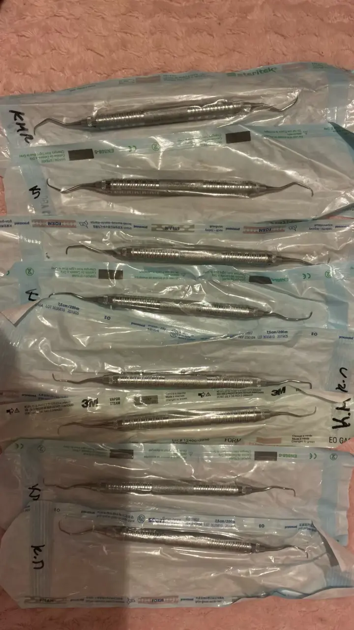 Set de Curetas Dentales de Acero Inoxidable - 1