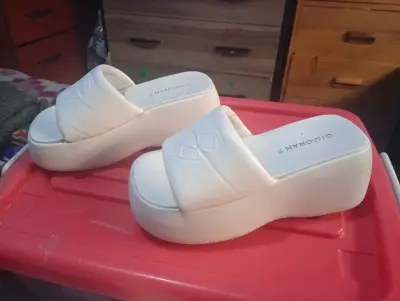 Sandalias blancas de plataforma C. Moran - miniatura 2