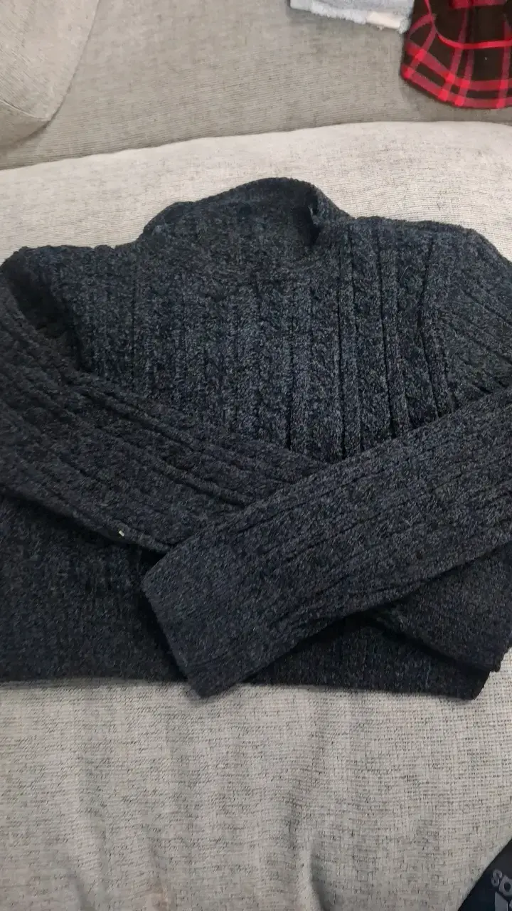 Suéter de lana gris oscuro mujer - 2