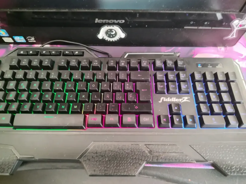 Teclado Gamer Retroiluminado Fiddler Z - 1