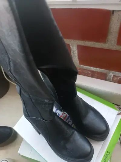 Botas  negras con forro animal print - miniatura 1