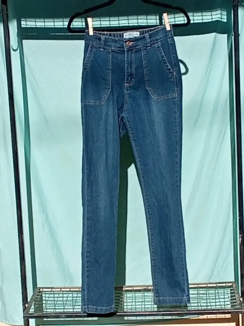 Jeans de mezclilla azul para mujer