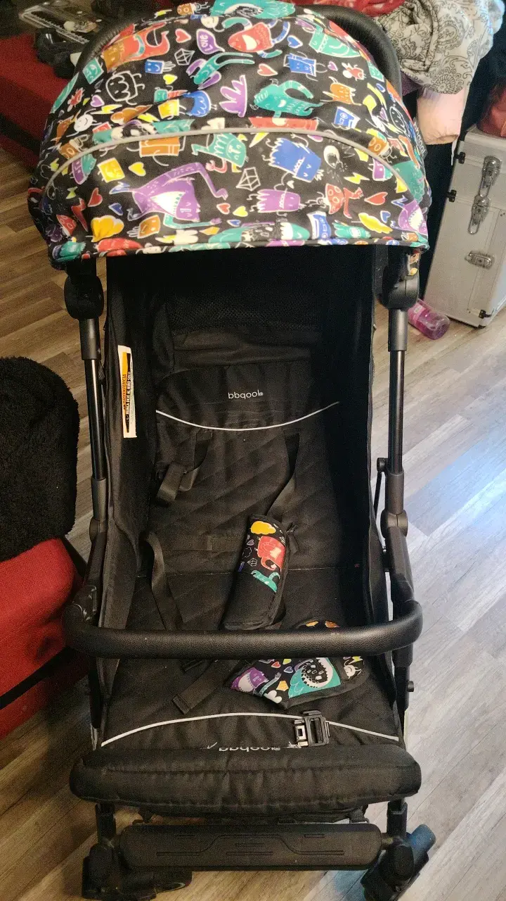 Coche de bebé plegable con diseño colorido - 3