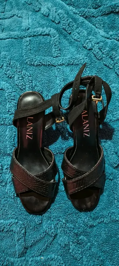 Sandalias negras de cuero Alaniz talla 35 - miniatura 1