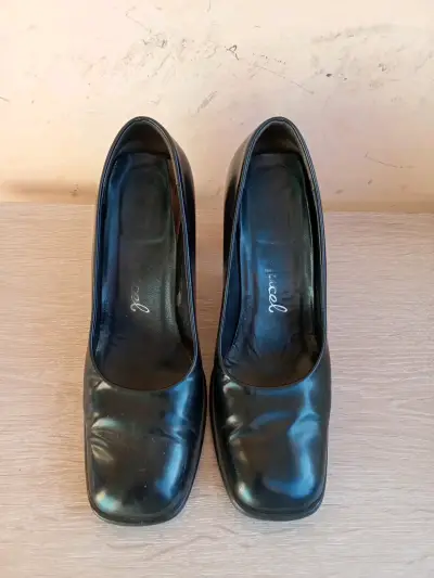 Zapatos de Tacón Negro para Mujer - miniatura 1