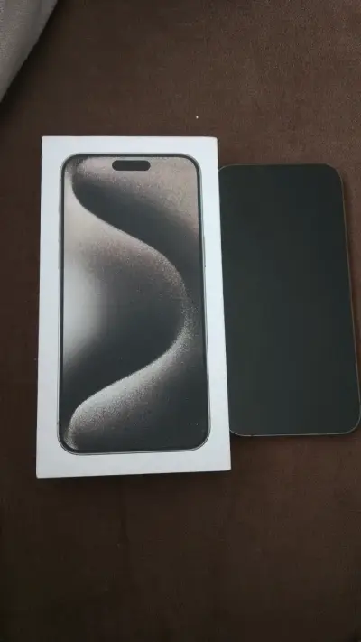 iPhone 15 Pro Max 256GB Gris PARA REPUESTO - miniatura 1