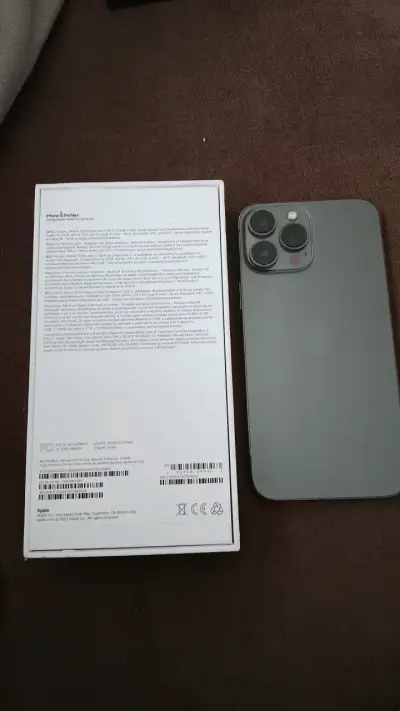 iPhone 15 Pro Max 256GB Gris PARA REPUESTO - miniatura 3