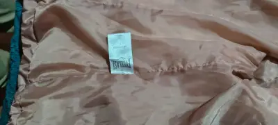 Chaqueta acolchada rosada con forro de felpa - miniatura 4