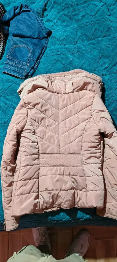 Chaqueta acolchada rosada con forro de felpa - miniatura 6