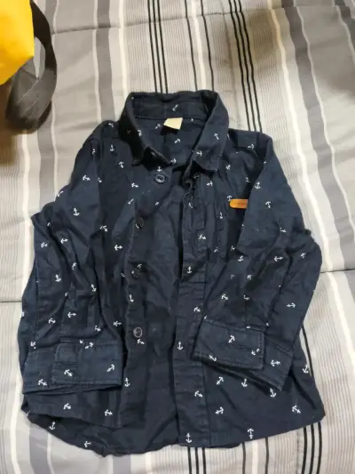Camisa de niño a rayas con estampado de hojas - miniatura 2