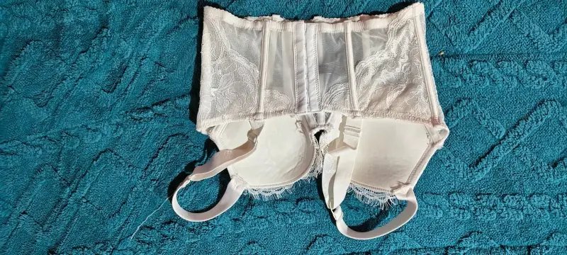 Corset blanco de encaje Victoria's Secret - 2