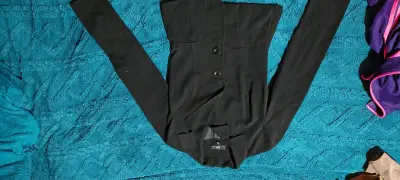 Blazer negro elegante para mujer - miniatura 1