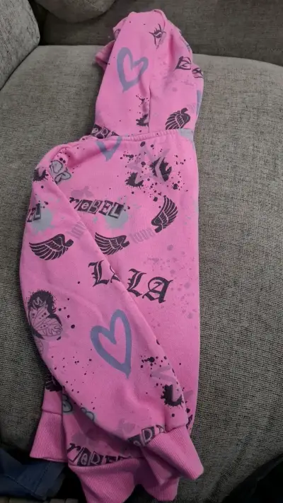 Polerón con capucha rosa estampado niña - miniatura 3