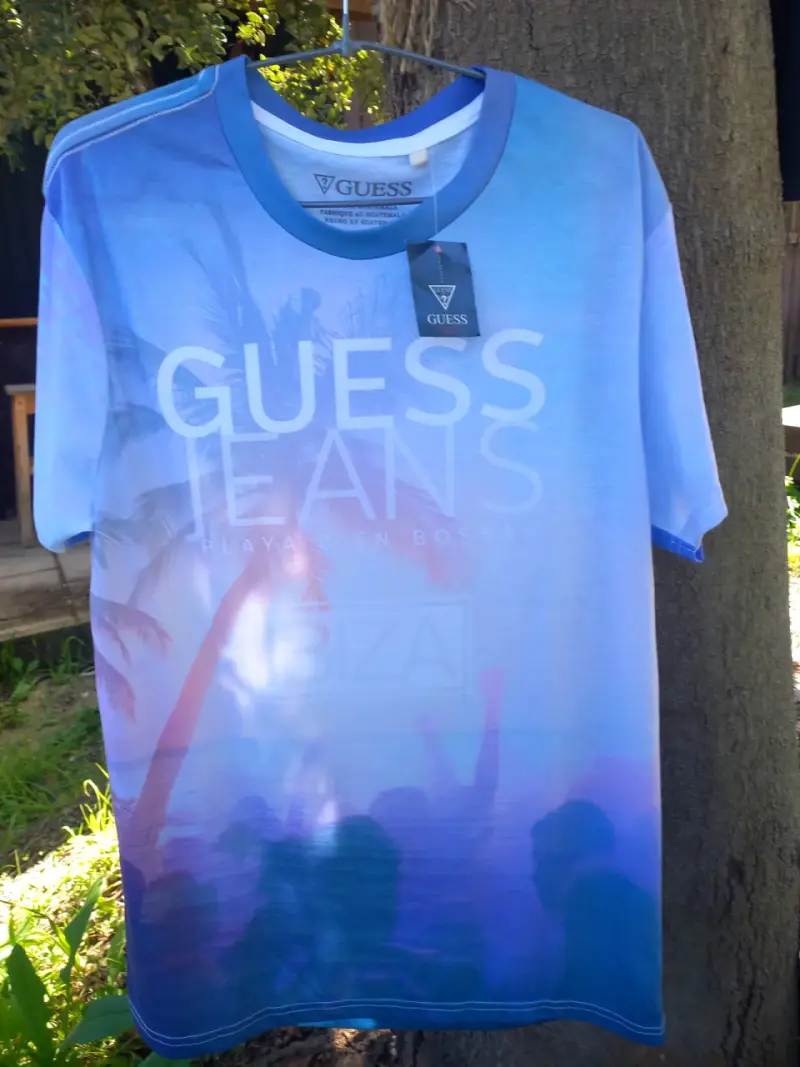 Polera Guess Jeans Ibiza azul degradado